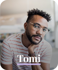 Tomi, encargado de atención al cliente